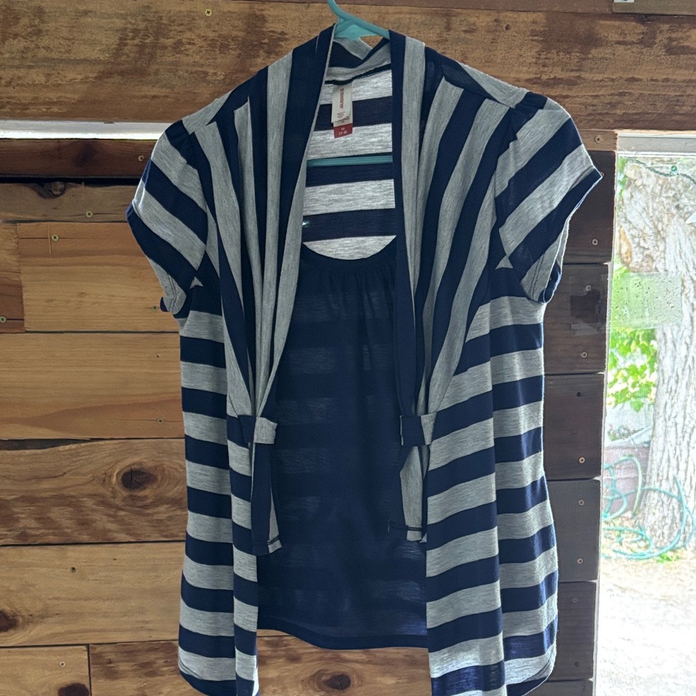 No Boundaries Navy and Gray Striped Open Front Short Sleeve Cardigan office Work